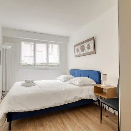 Apartment Branded New 4 Bdrs Flat - Huge Terrace - Prime Loc *