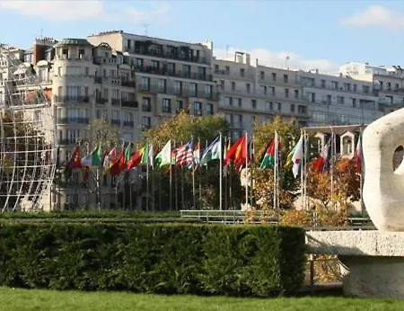 Apartmán Branded New 4 Bdrs Flat - Huge Terrace - Prime Loc *