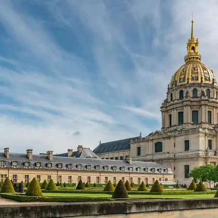 Apartmán Branded New 4 Bdrs Flat - Huge Terrace - Prime Loc