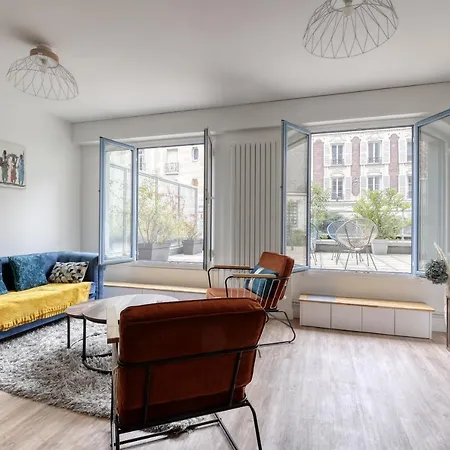 Branded New 4 Bdrs Flat - Huge Terrace - Prime Loc 파리